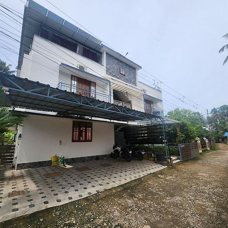 Happyhomes Homestay Thiruvananthapuram Exterior foto